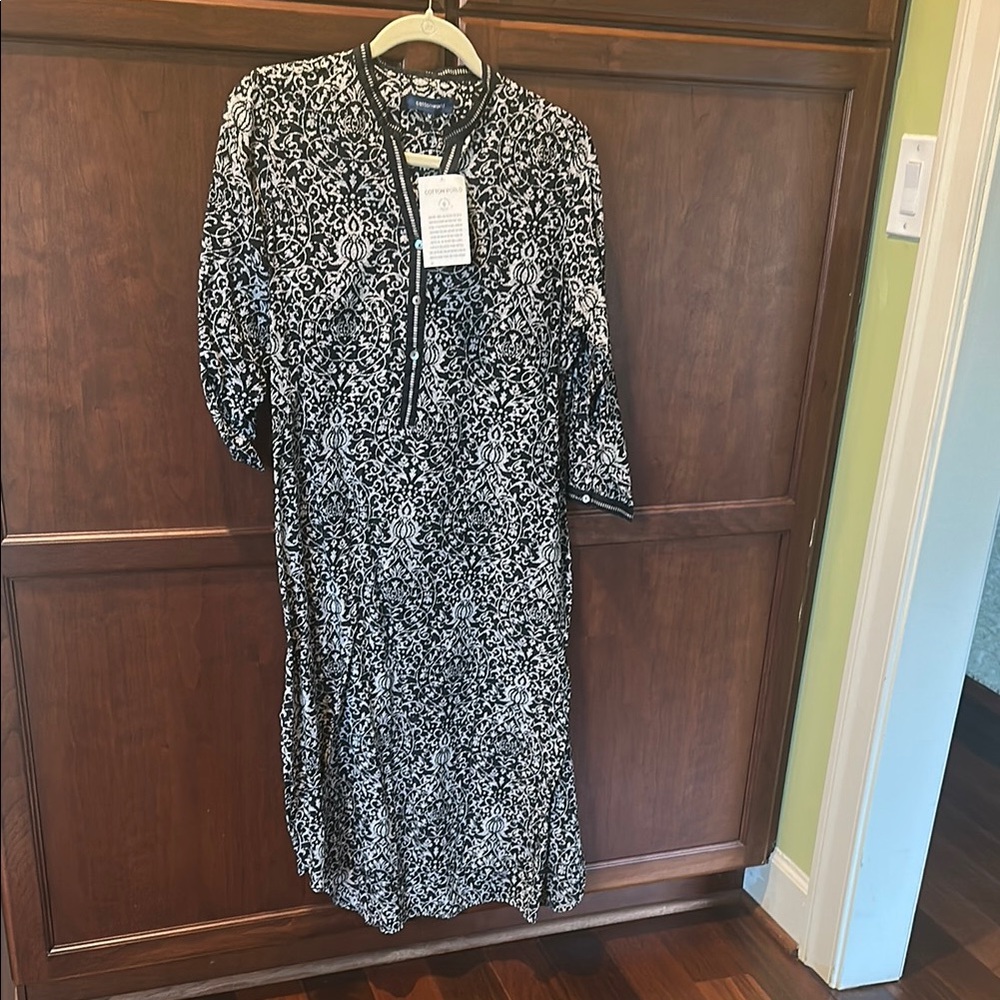 Black and White V-Neck Dolman Sleeve Kurta